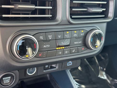 Used 2024 Ford Maverick Lariat w/ Black Appearance Package image 27