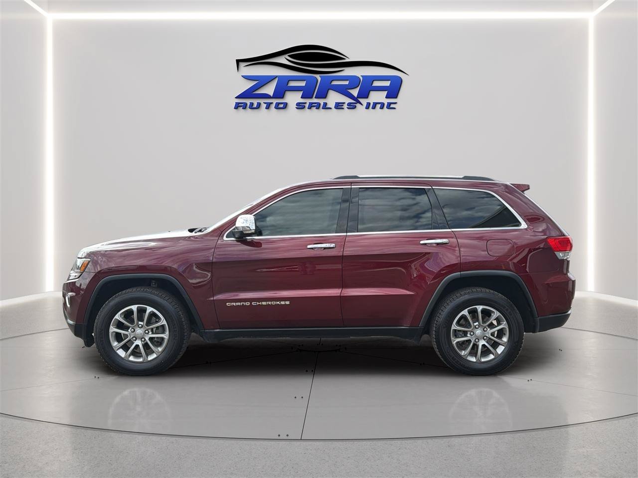 Used 2016 Jeep Grand Cherokee Limited w/ Trailer Tow Group IV AWD/4WD image 4