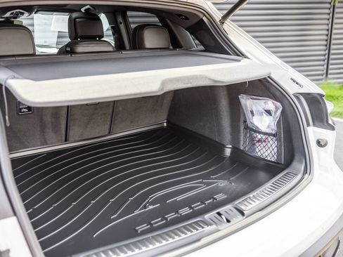 Certified 2026 Porsche Macan S AWD/4WD image 25