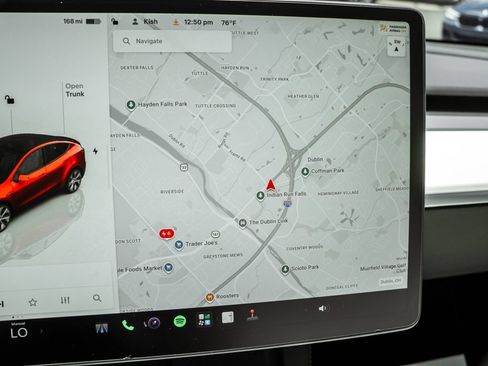 Used 2024 Tesla Model Y Long Range AWD/4WD image 8