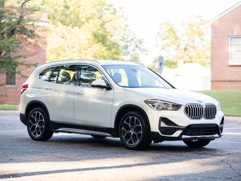 Used 2021 BMW X1 xDrive28i w/ Convenience Package image 5
