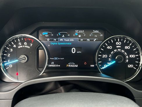 Used 2019 Ford F150 Platinum w/ Equipment Group 701A Luxury image 24