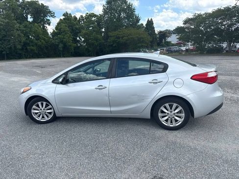 Used 2016 Kia Forte LX w/ LX Popular Plus Package FWD image 12