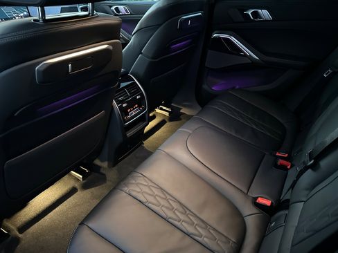 New 2026 BMW X6 M60i image 9