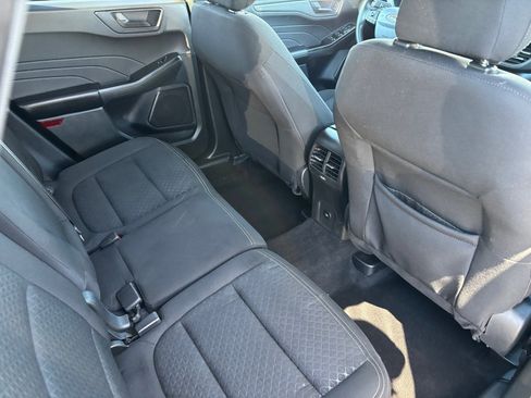 Used 2025 Ford Escape Active w/ Cold Weather Package image 15