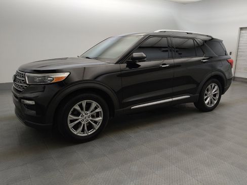 Used 2021 Ford Explorer Limited w/ Equipment Group 301A RWD image 2