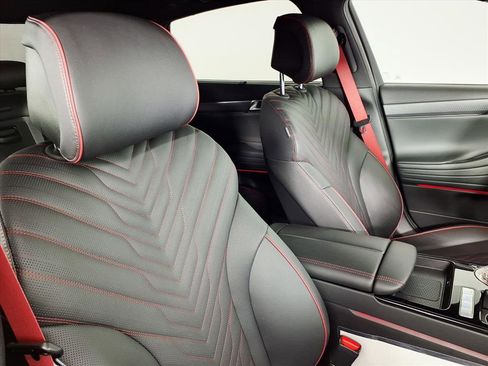 Certified 2025 Genesis G80 3.5T Sport image 10