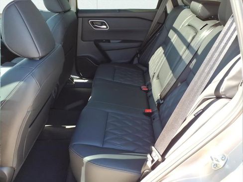 New 2026 Nissan Rogue Platinum w/ Platinum Premium Package AWD/4WD image 12