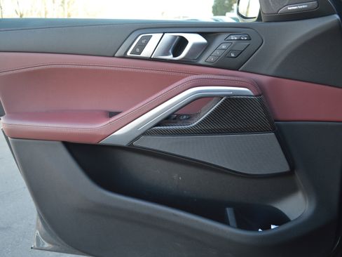 Used 2021 BMW X6 M50i w/ Premium Package image 12