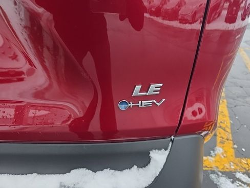 Used 2025 Toyota RAV4 LE image 5