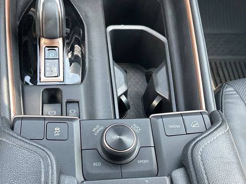 Used 2024 Toyota Grand Highlander AWD Hybrid image 28