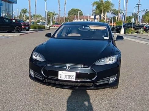 Used 2013 Tesla Model S Performance image 3