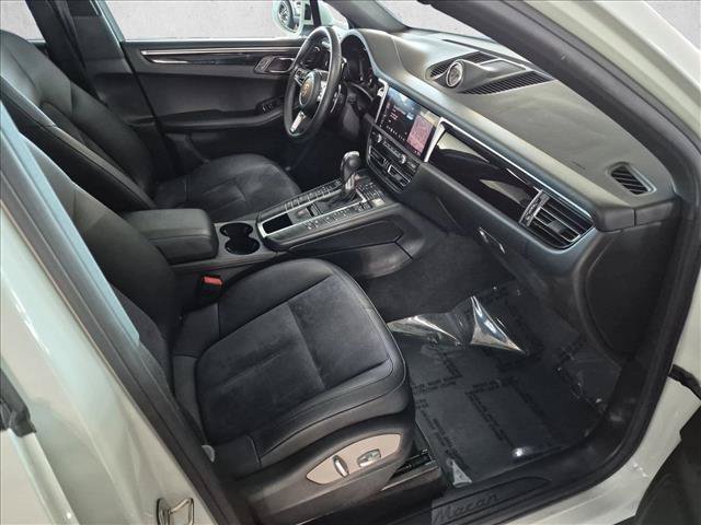 Used 2019 Porsche Macan AWD/4WD image 22