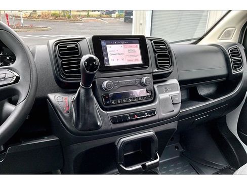 Used 2025 RAM ProMaster 2500 w/ Convenience Group image 6