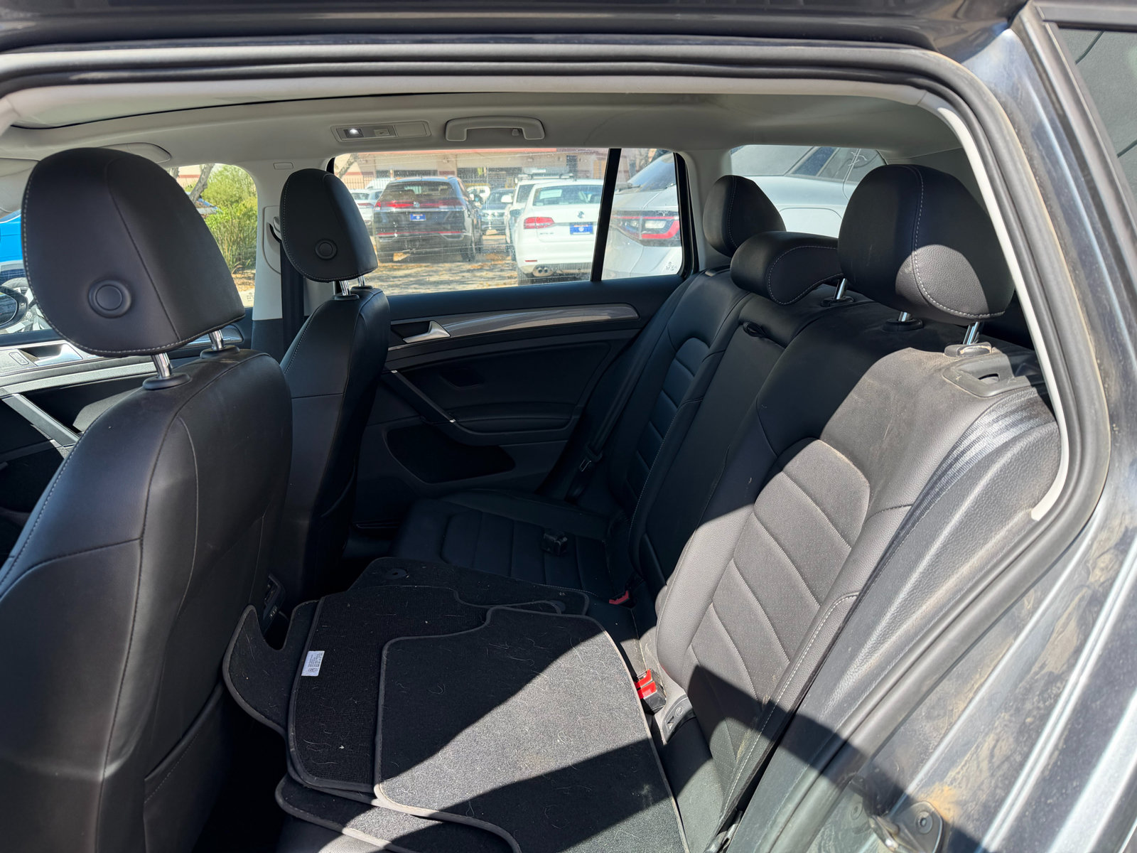 Used 2018 Volkswagen Golf Alltrack SEL AWD/4WD image 14