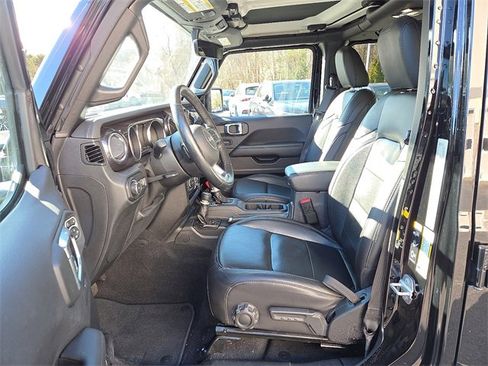 Used 2021 Jeep Wrangler Unlimited Sahara image 14