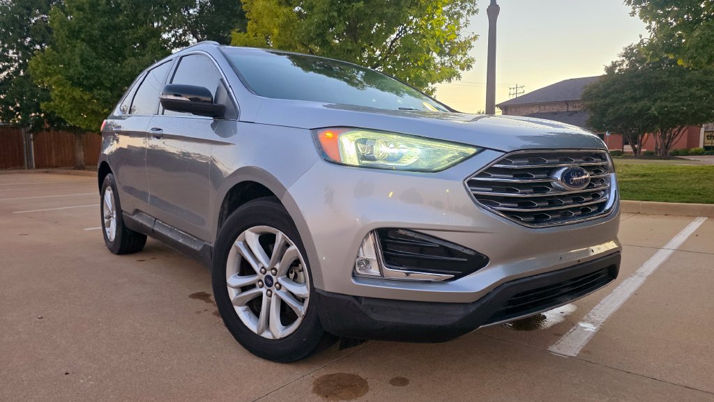 Used 2020 Ford Edge SEL FWD image 1