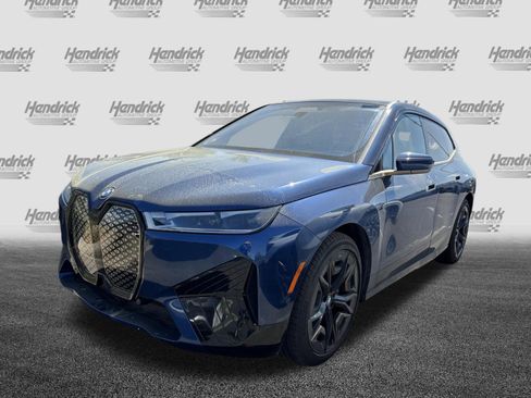 Used 2023 BMW iX M60 w/ Executive Package image 6