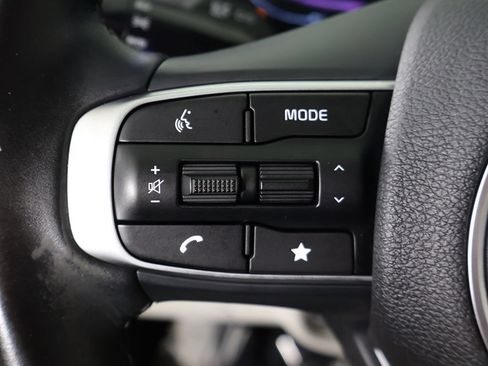 Used 2024 Kia Sportage EX FWD image 40