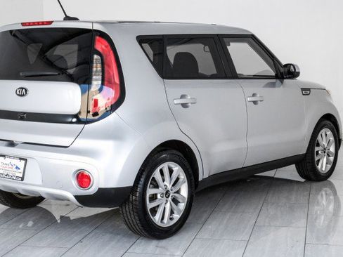 Used 2017 Kia Soul + image 43