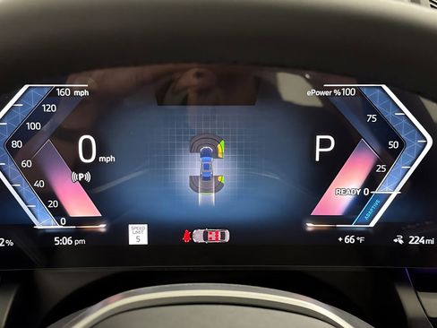 Used 2026 BMW i5 eDrive40 w/ Convenience Package image 19