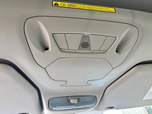 Used 2022 Ford Transit Connect XL FWD image 23