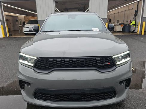 Used 2024 Dodge Durango GT image 3