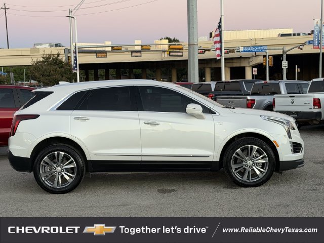 Used 2025 Cadillac XT5 Premium Luxury w/ LPO, Floor Liner Package AWD/4WD image 3
