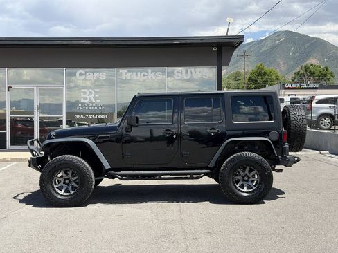 Used 2015 Jeep Wrangler Unlimited Sport w/ Quick Order Package 24S AWD/4WD image 1