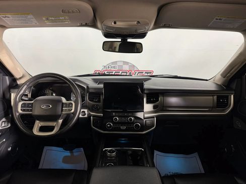 Used 2024 Ford Expedition Max XLT AWD/4WD image 11