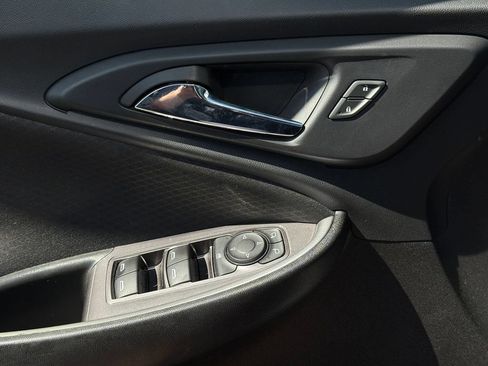 Used 2022 Chevrolet Malibu LS FWD image 5