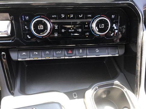 New 2026 GMC Sierra 1500 AT4 w/ AT4 Premium Package AWD/4WD image 18