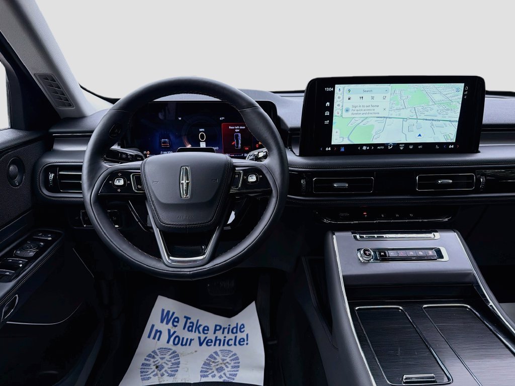 Used 2025 Lincoln Aviator AWD w/ Equipment Group 101A image 24