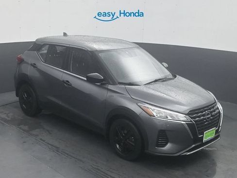Used 2024 Nissan Kicks S FWD image 18