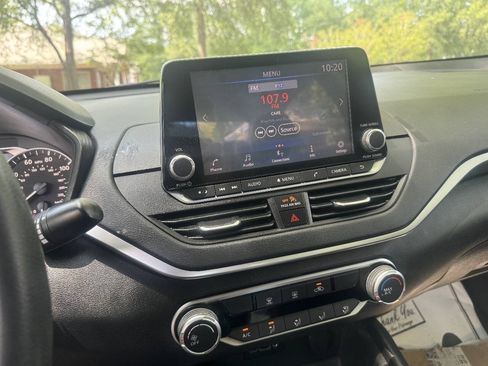 Used 2020 Nissan Altima 2.5 S FWD image 18