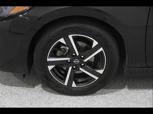 Used 2024 Nissan Sentra SV FWD image 20