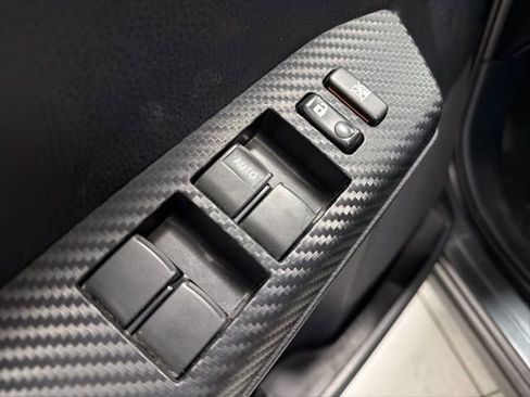 Used 2014 Toyota RAV4 LE image 9