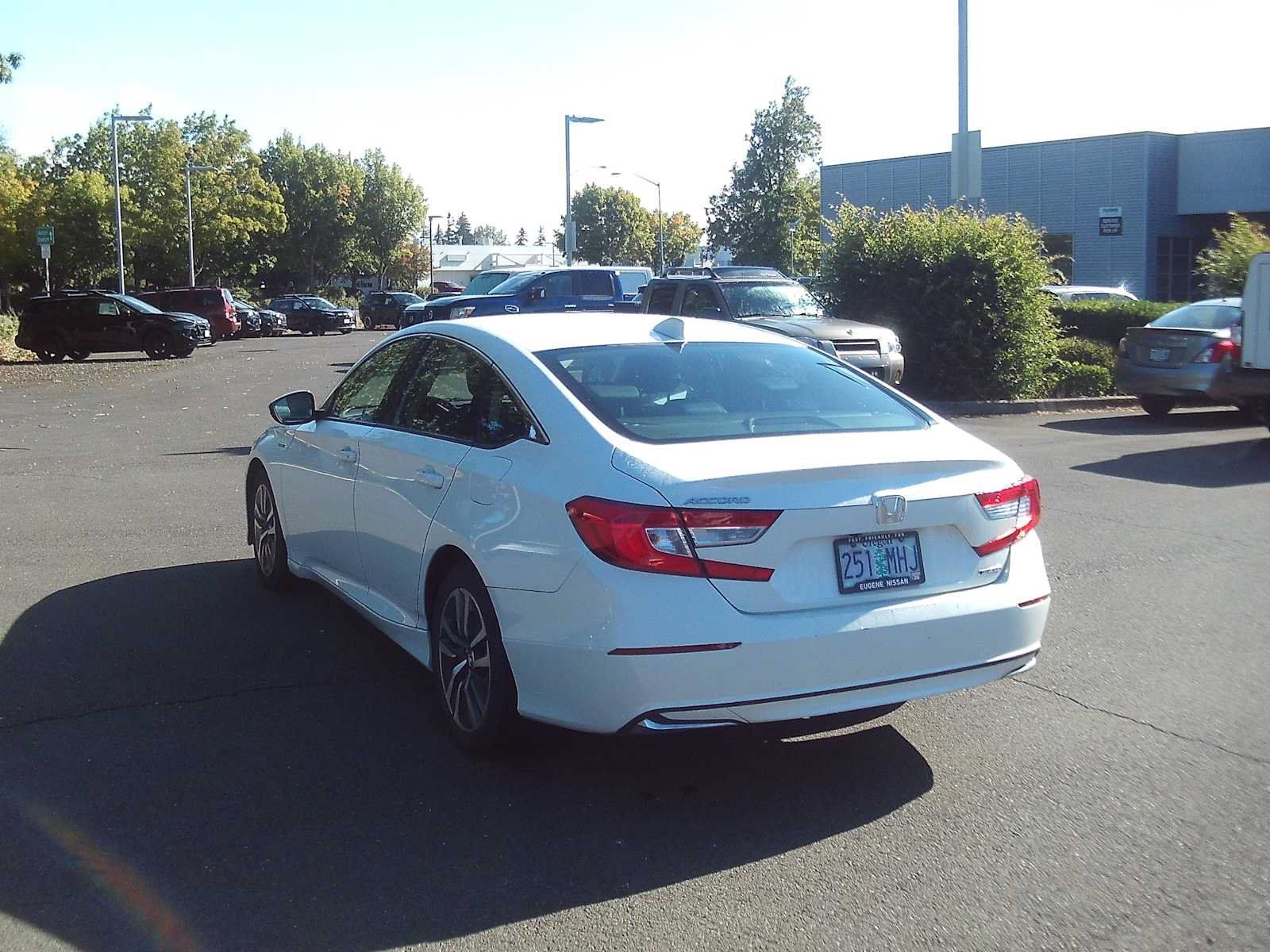 Used 2019 Honda Accord Hybrid image 3