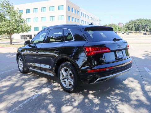 Used 2019 Audi Q5 2.0T Premium w/ Convenience Package AWD/4WD image 5