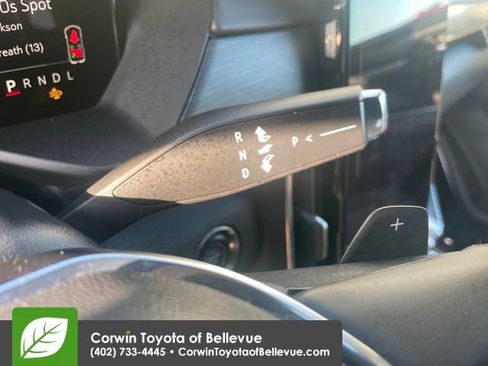 Used 2025 GMC Acadia Elevation image 22