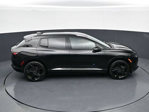 Used 2024 Chevrolet Equinox EV RS FWD image 26
