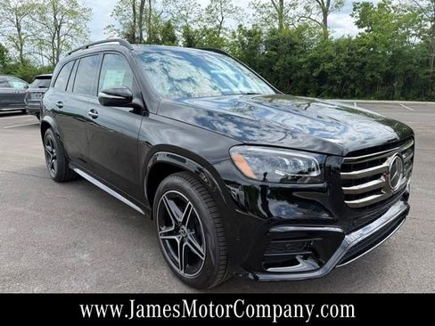 New 2026 Mercedes-Benz GLS 450 4MATIC image 3