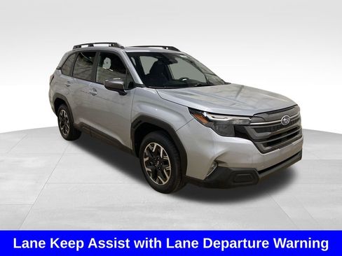 Certified 2025 Subaru Forester Premium AWD/4WD image 5