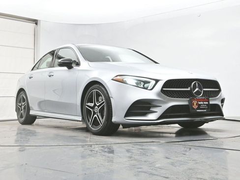 Used 2020 Mercedes-Benz A 220 4MATIC image 34