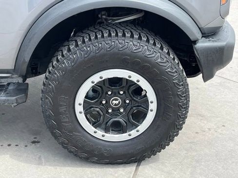 Used 2024 Ford Bronco Big Bend w/ Sasquatch Package image 7