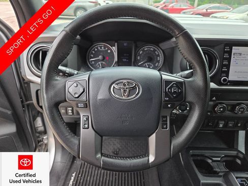 Used 2020 Toyota Tacoma TRD Sport w/ Technology Package AWD/4WD image 28