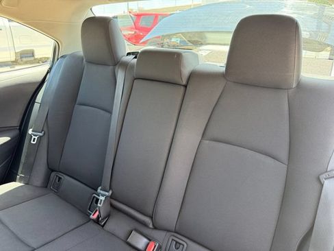 Used 2025 Toyota Corolla LE FWD image 31