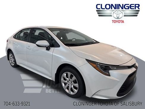 New 2026 Toyota Corolla LE image 1