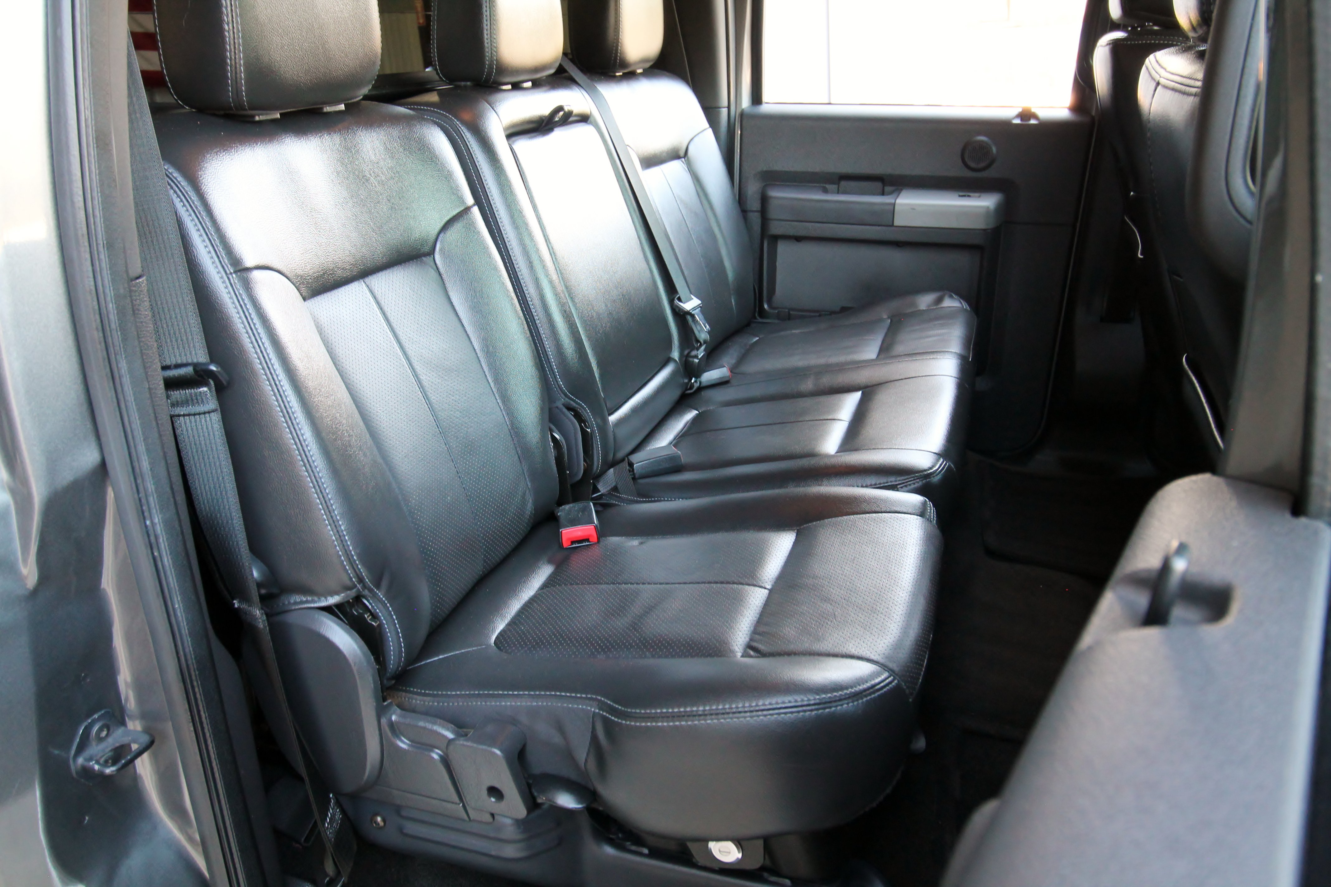 Used 2012 Ford F250 Lariat w/ Chrome Pkg AWD/4WD image 43