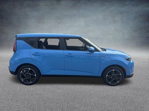 Used 2023 Kia Soul EX FWD image 5